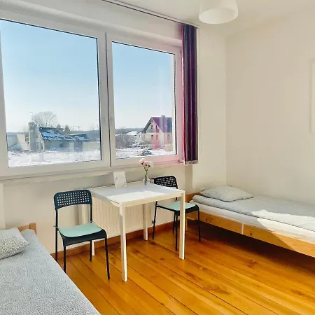 Проживання в сім'ї Slawin *