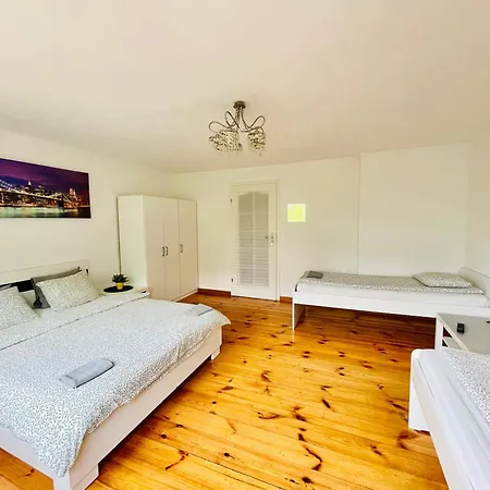 Проживання в сім'ї Slawin Люблін